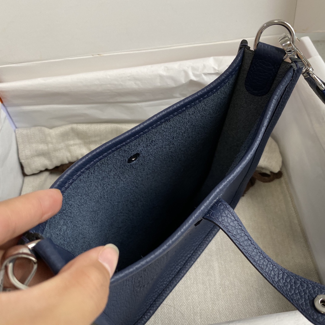 에르메스 미니 에블린16 블루뉘 인디고 은장